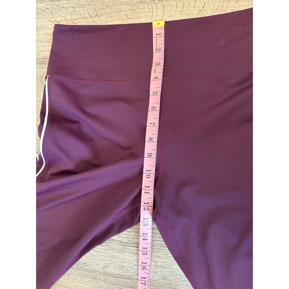Zyia Purple Cropped Athletic Leggings Size 16-18 - Picture 7 of 8